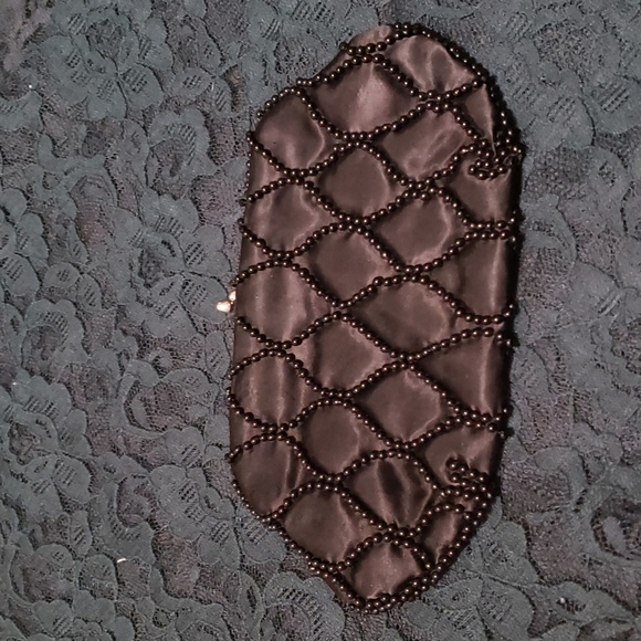 💃🏼🪩🕺Black Beaded Clutch - Picture 2 of 5